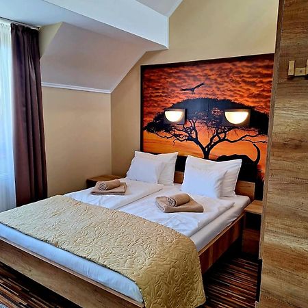 Angyal Apartman Jula Exterior foto